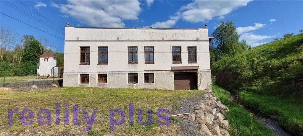 Prodej komerčního prostoru 900 m² - foto 8