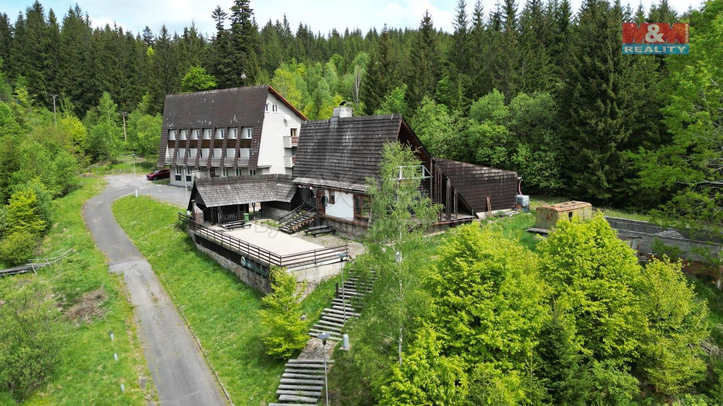 Prodej komerčního prostoru 900 m² - foto 3