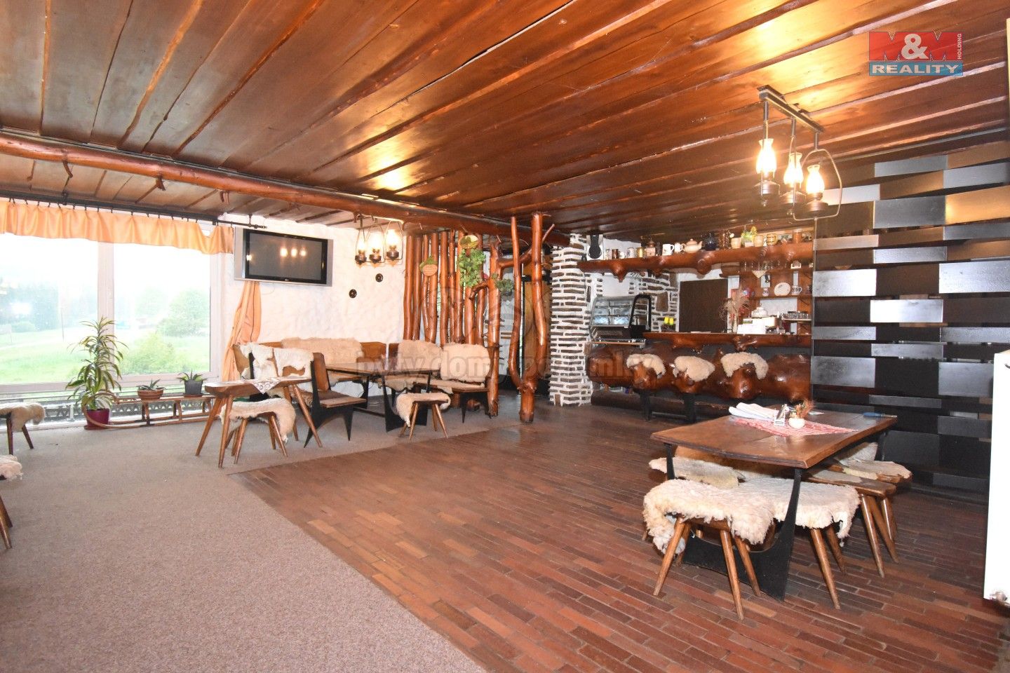 Prodej komerčního prostoru 900 m² - foto 10