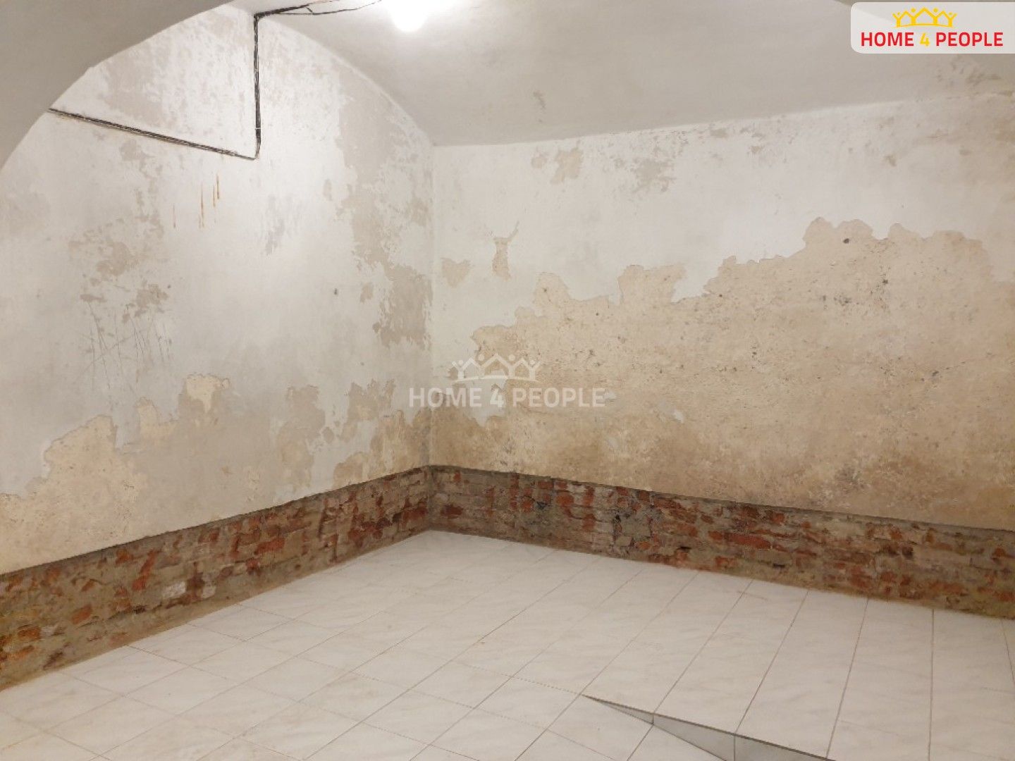 Pronájem komerčního prostoru 98 m² - foto 4