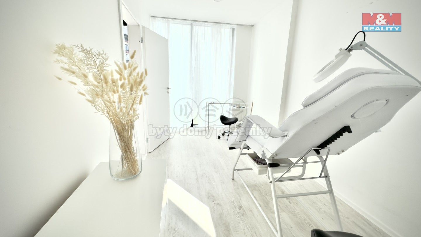Pronájem komerčního prostoru 18 m² - foto 2
