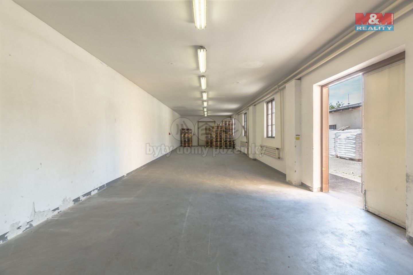 Prodej komerčního prostoru 1350 m² - foto 6