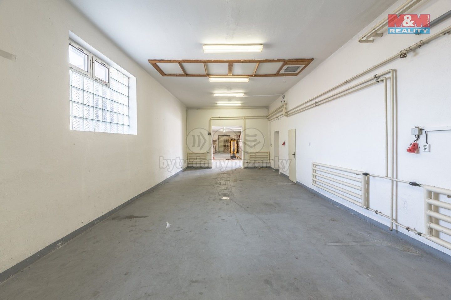Prodej komerčního prostoru 1350 m² - foto 8