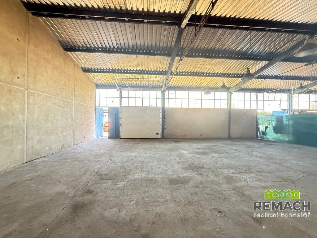 Pronájem komerčního prostoru 170 m² - foto 3
