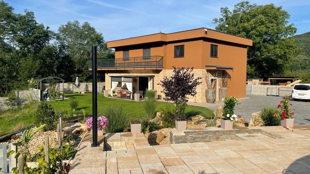 Prodej domu 370 m² - foto 1
