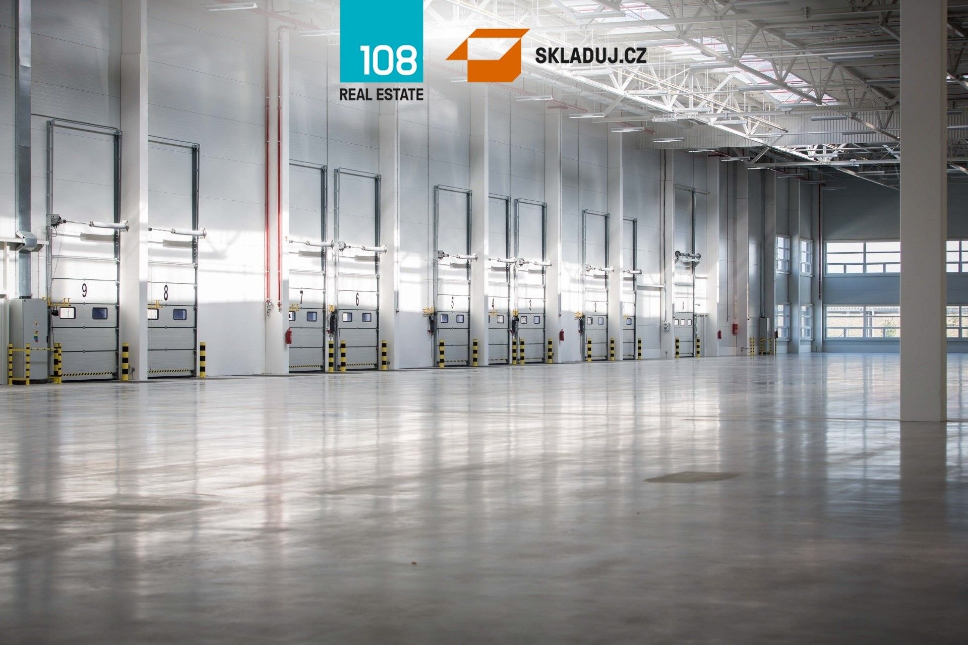 Pronájem komerčního prostoru 20570 m² - foto 3