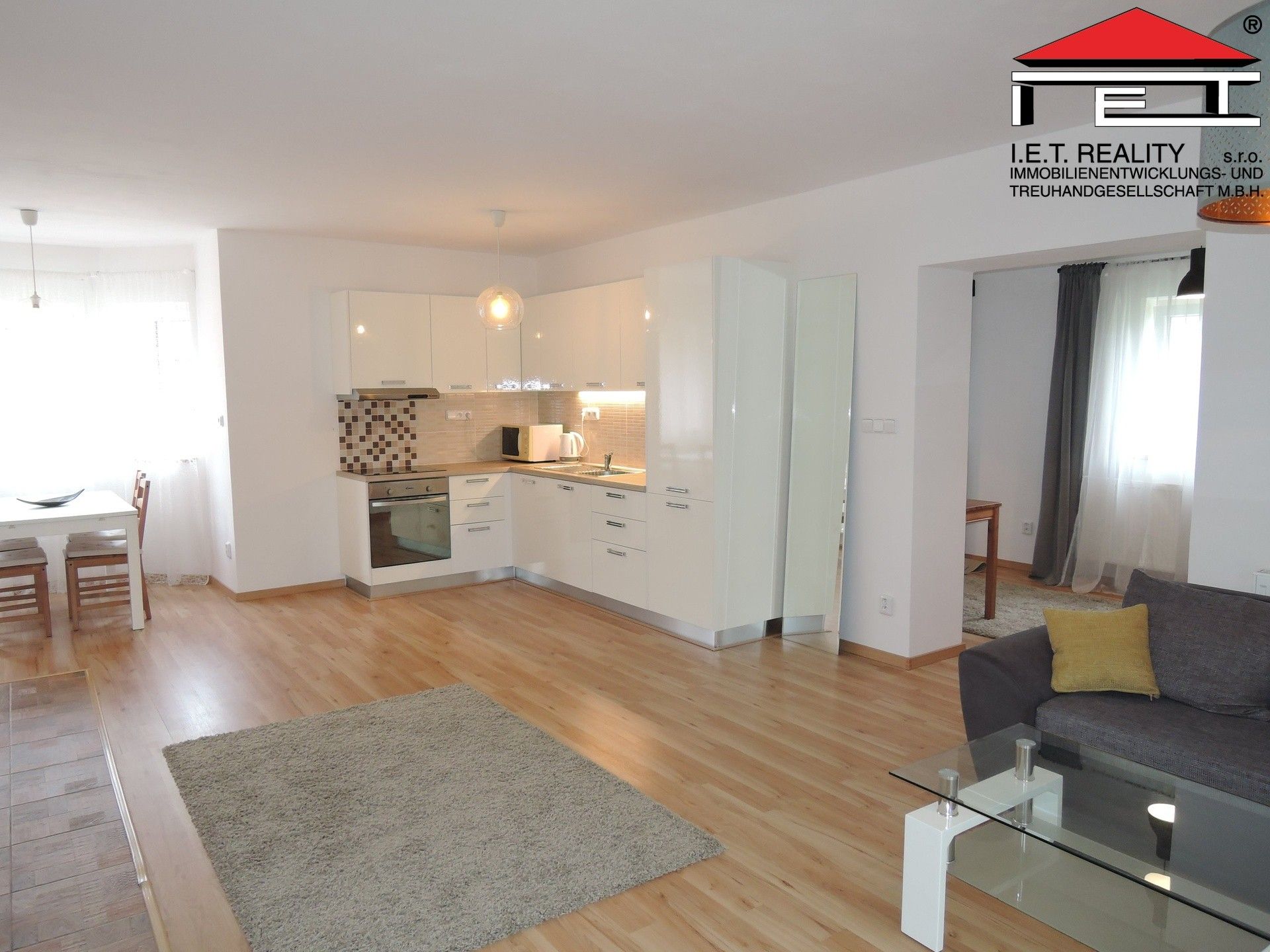 Prodej domu 143 m² - foto 2