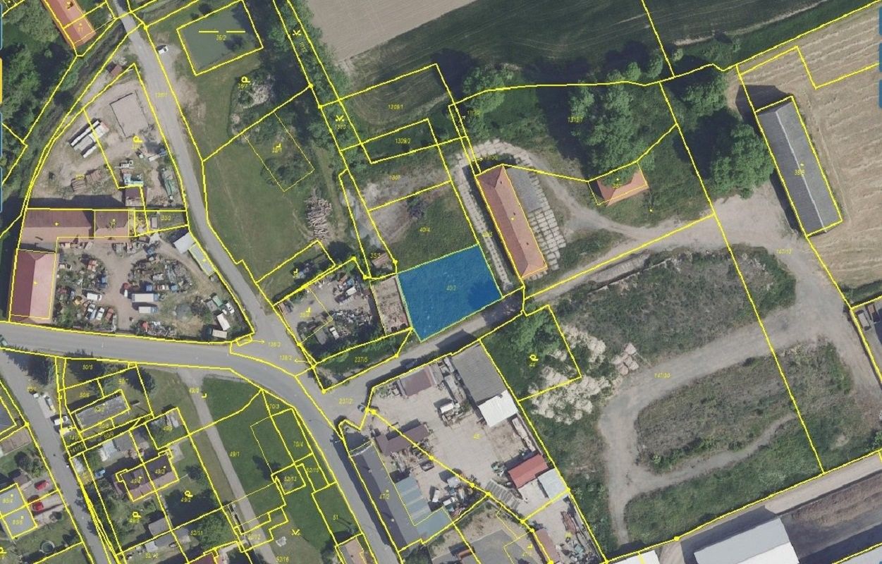 Prodej pozemku 650 m² - foto 1