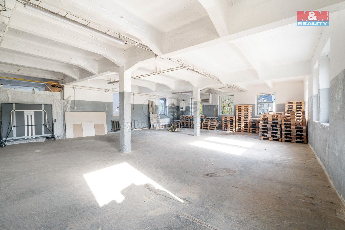Prodej komerčního prostoru 3160 m² - foto 18