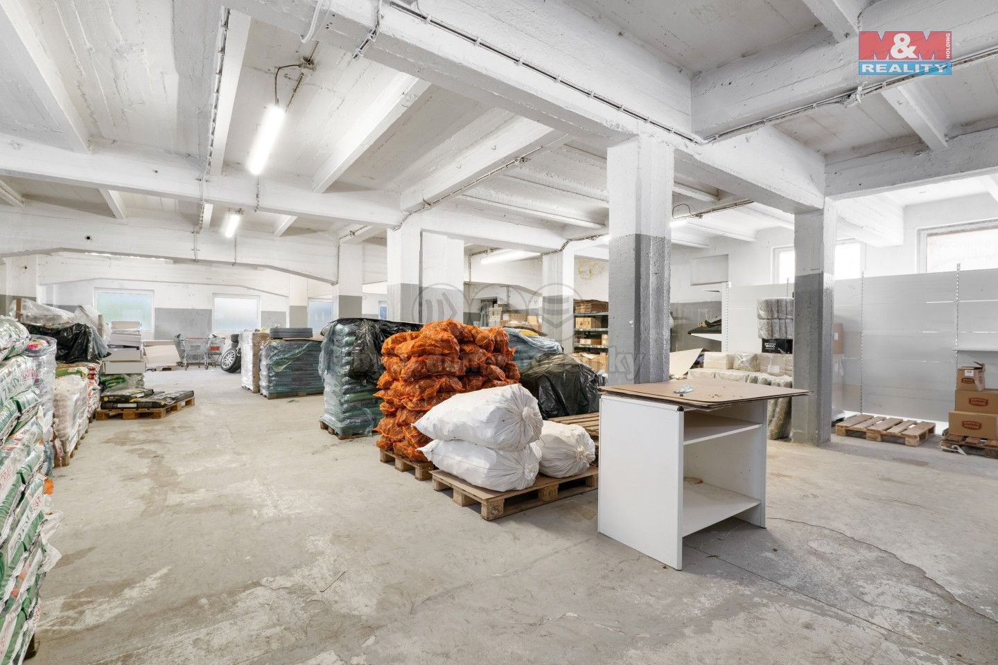 Prodej komerčního prostoru 3160 m² - foto 19