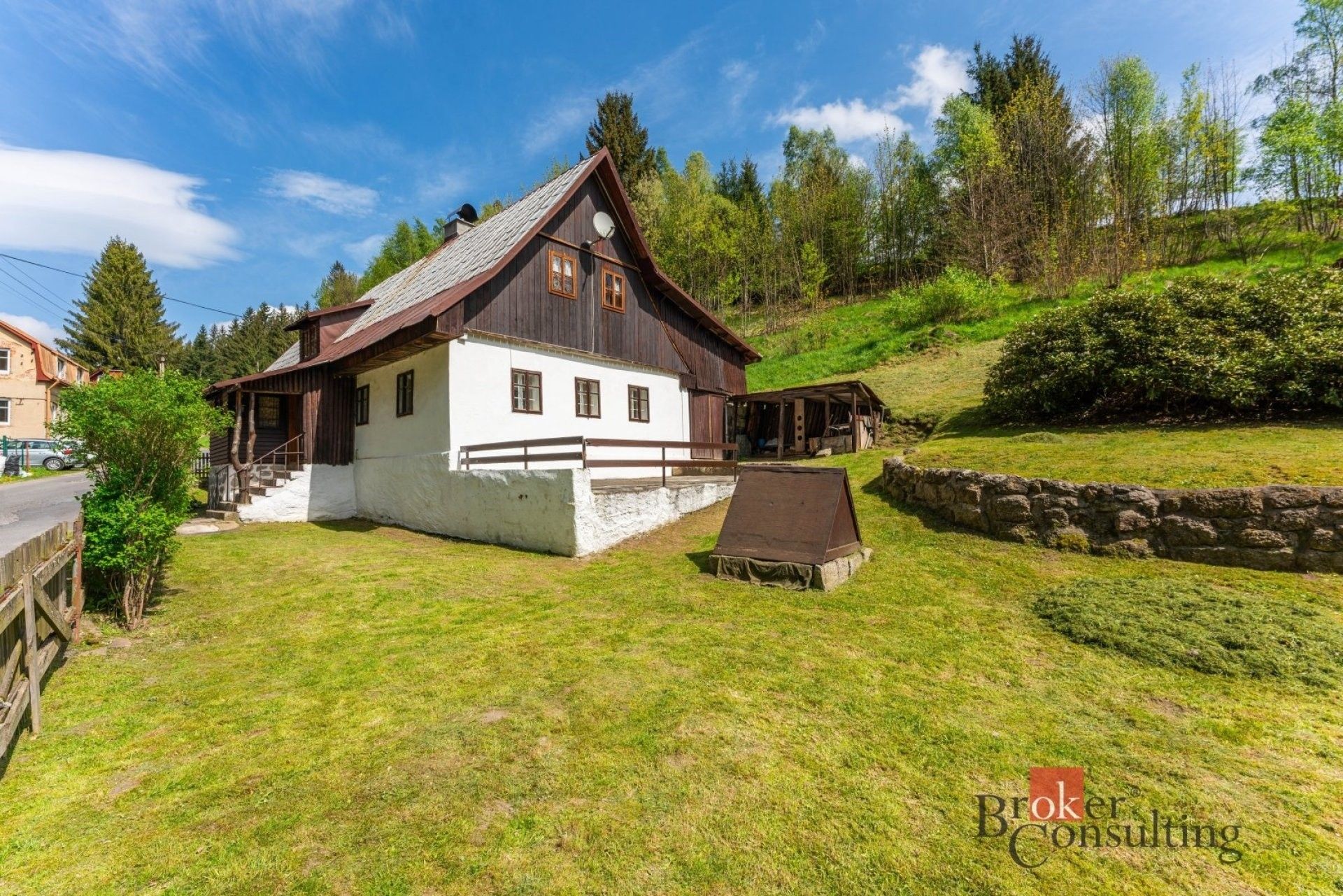 Prodej domu 214 m² - foto 1