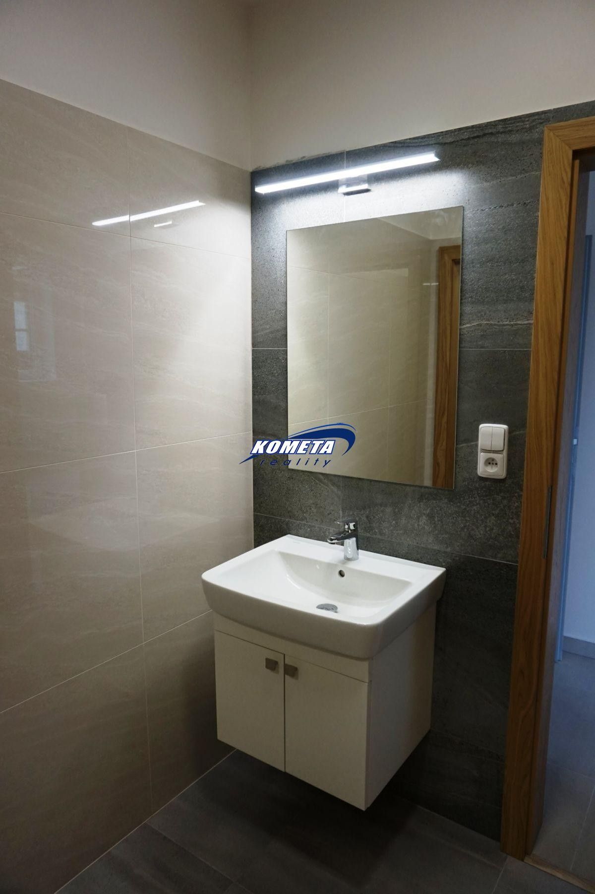 Pronájem komerčního prostoru 21 m² - foto 6