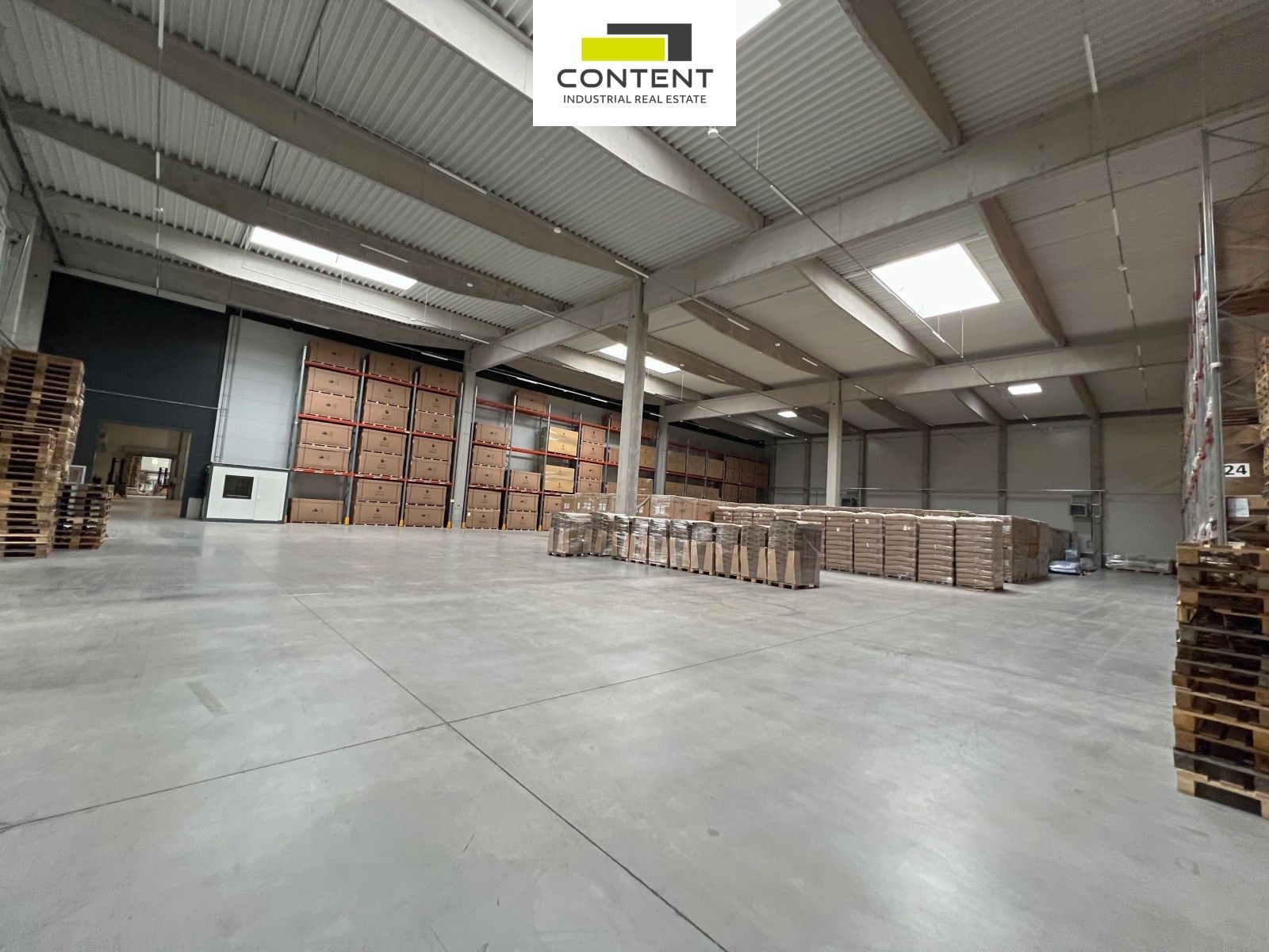Pronájem komerčního prostoru 900 m² - foto 21