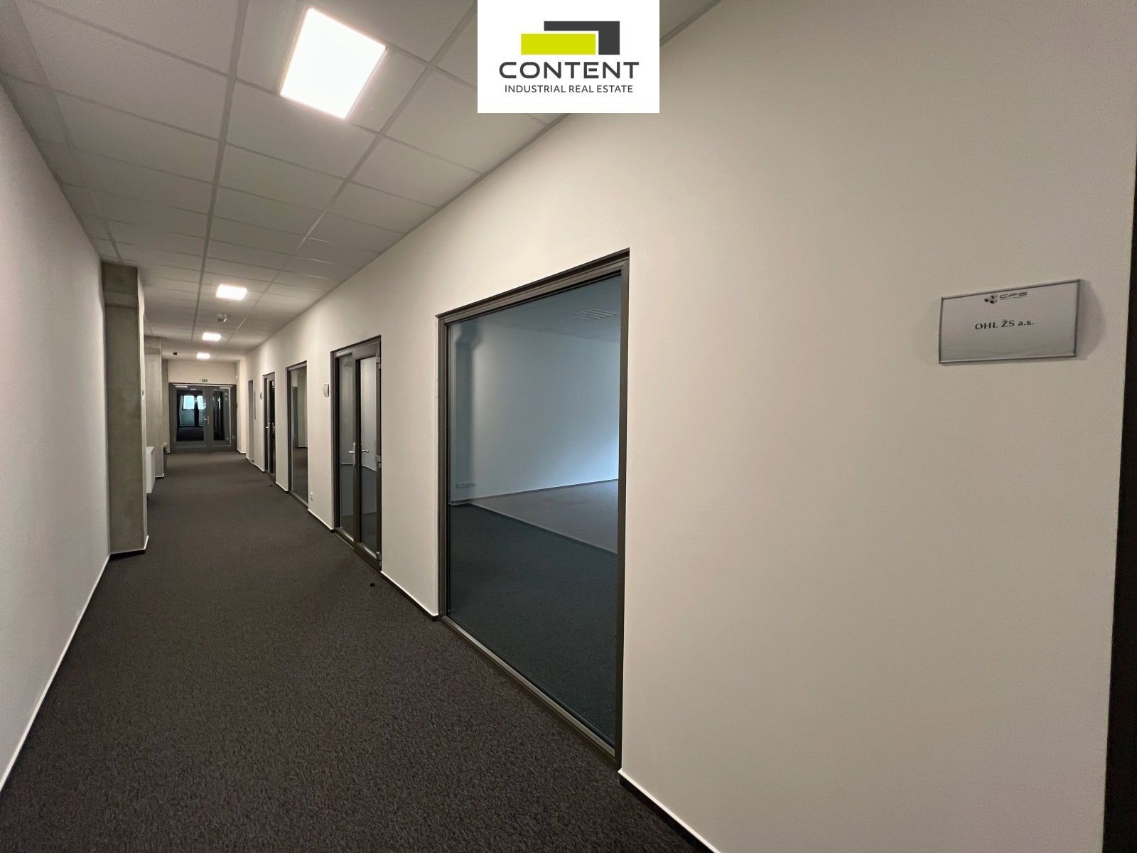 Pronájem komerčního prostoru 900 m² - foto 26