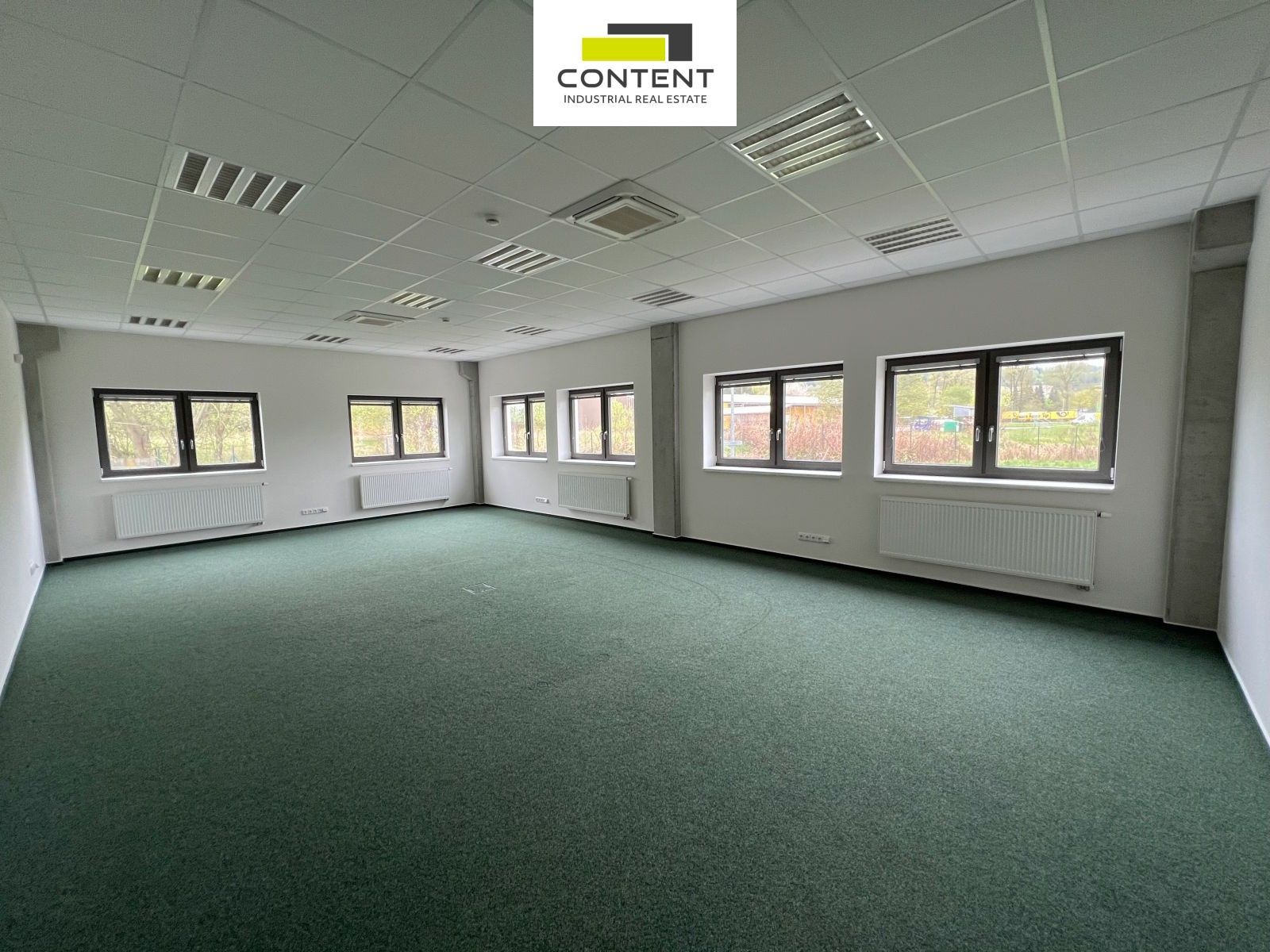 Pronájem komerčního prostoru 900 m² - foto 27