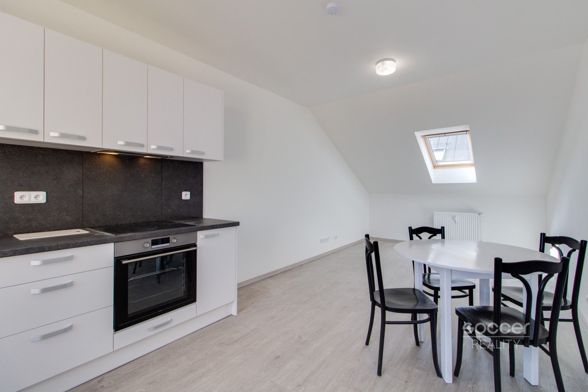 Pronájem bytu 2+kk 52 m² - foto 1