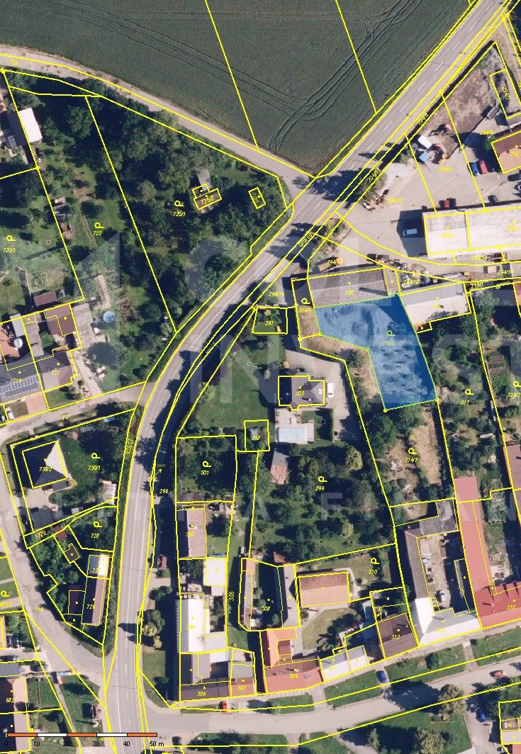 Prodej pozemku 800 m² - foto 1