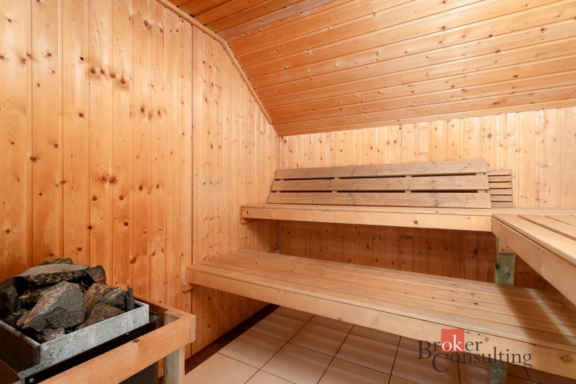 Prodej komerčního prostoru 261 m² - foto 17