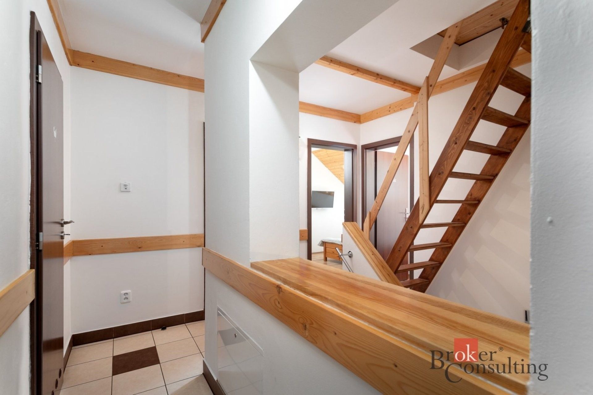 Prodej komerčního prostoru 261 m² - foto 22