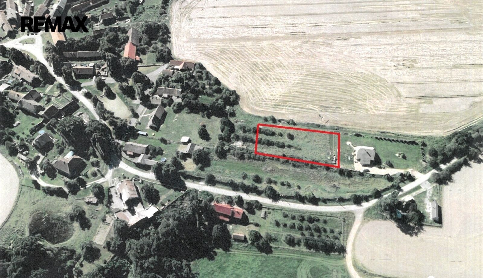 Prodej pozemku 1875 m² - foto 6