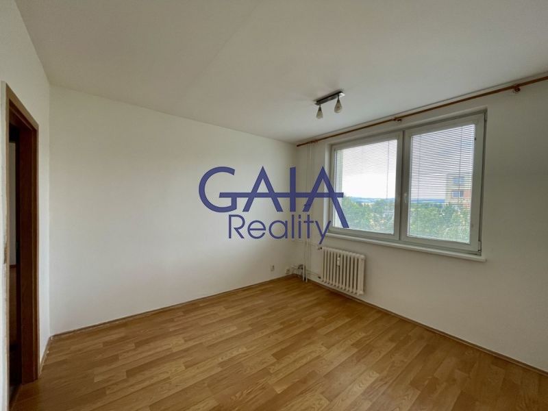 Pronájem bytu 2+1 52 m² - foto 3
