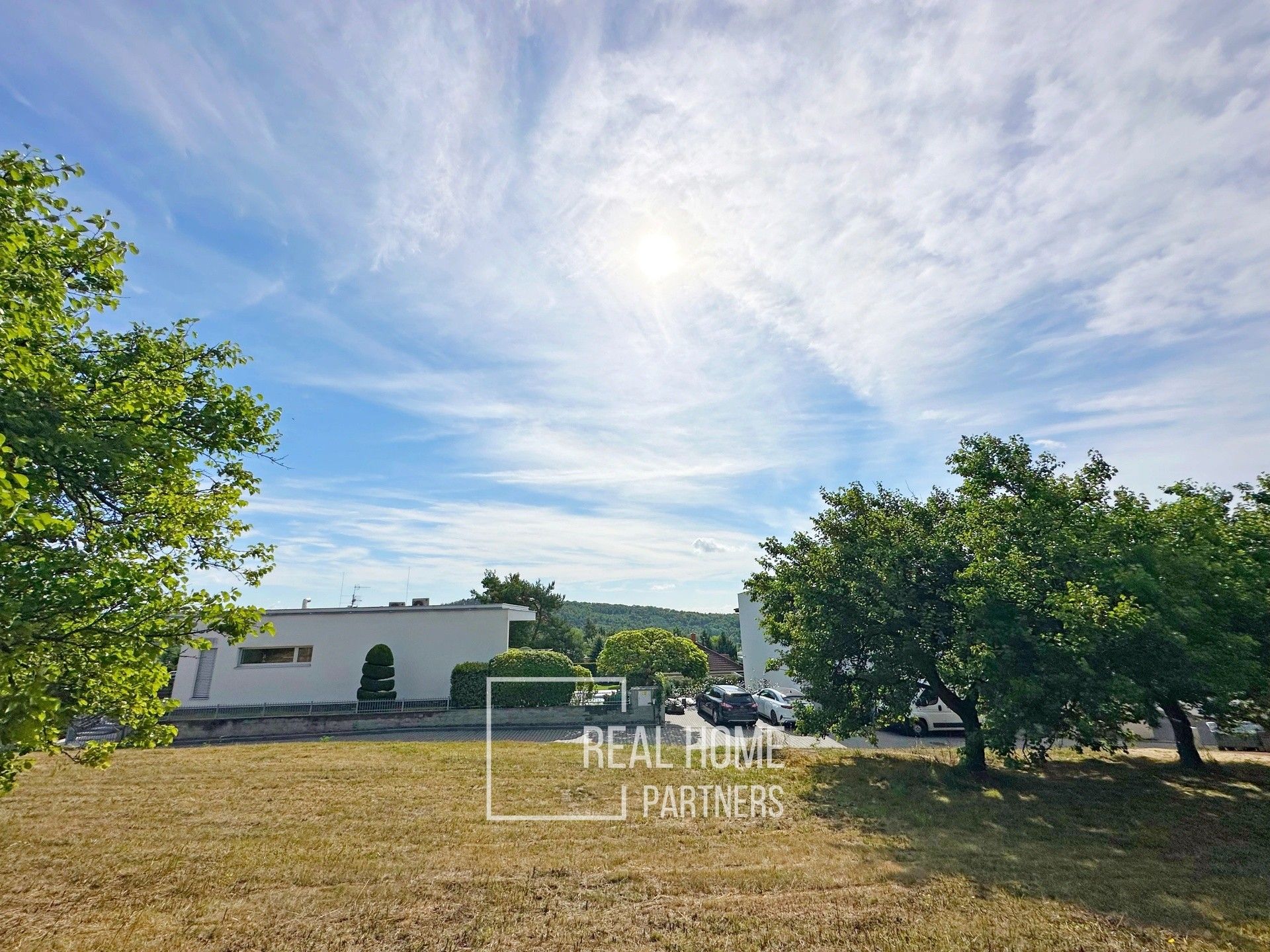 Prodej pozemku 1350 m² - foto 1