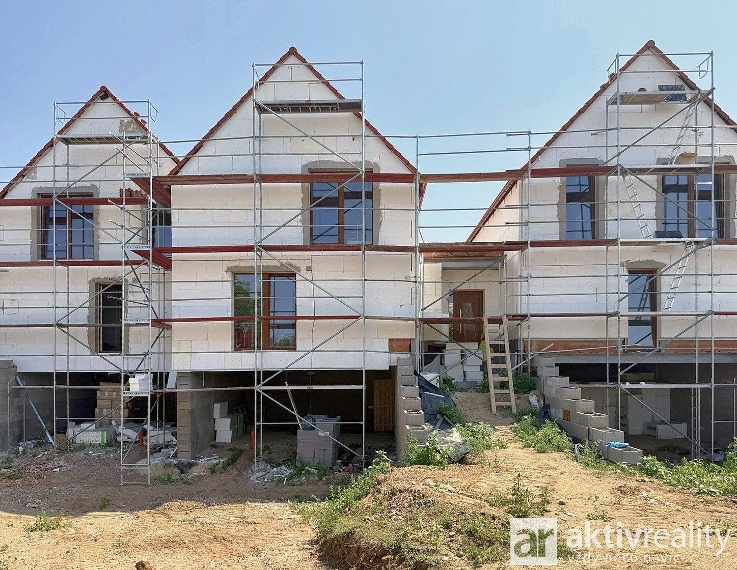Prodej nemovitosti 192 m² - foto 1