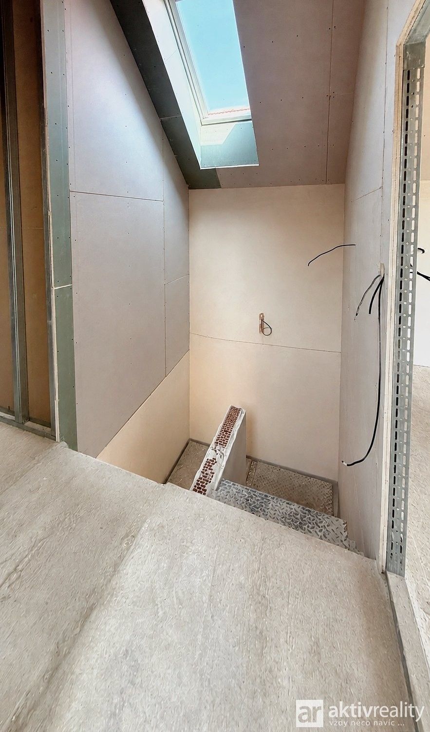Prodej nemovitosti 192 m² - foto 18