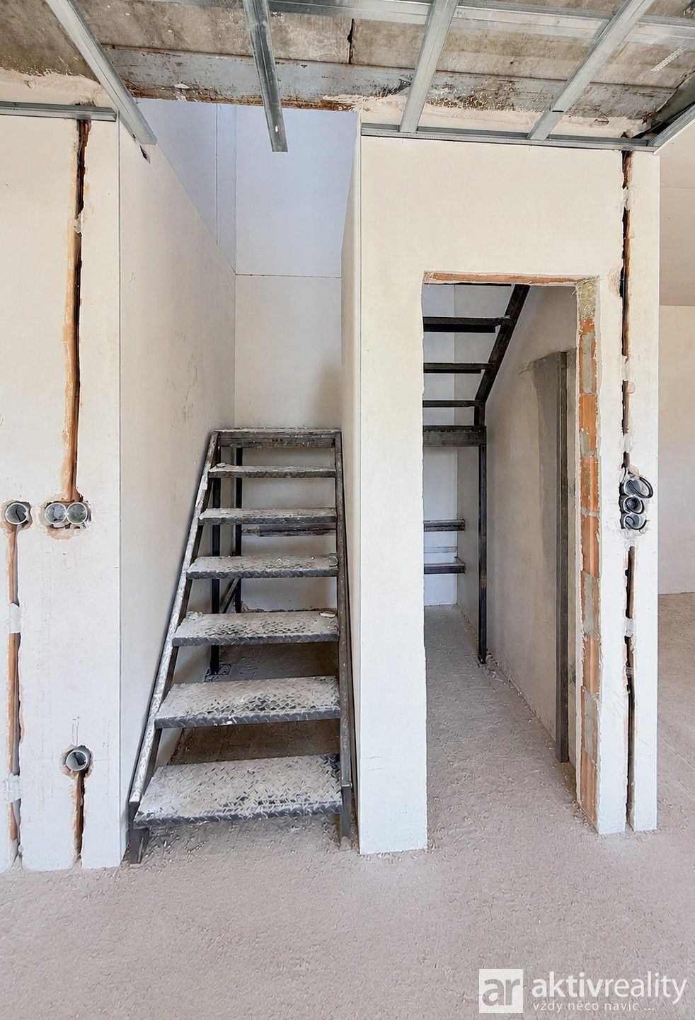 Prodej nemovitosti 192 m² - foto 17