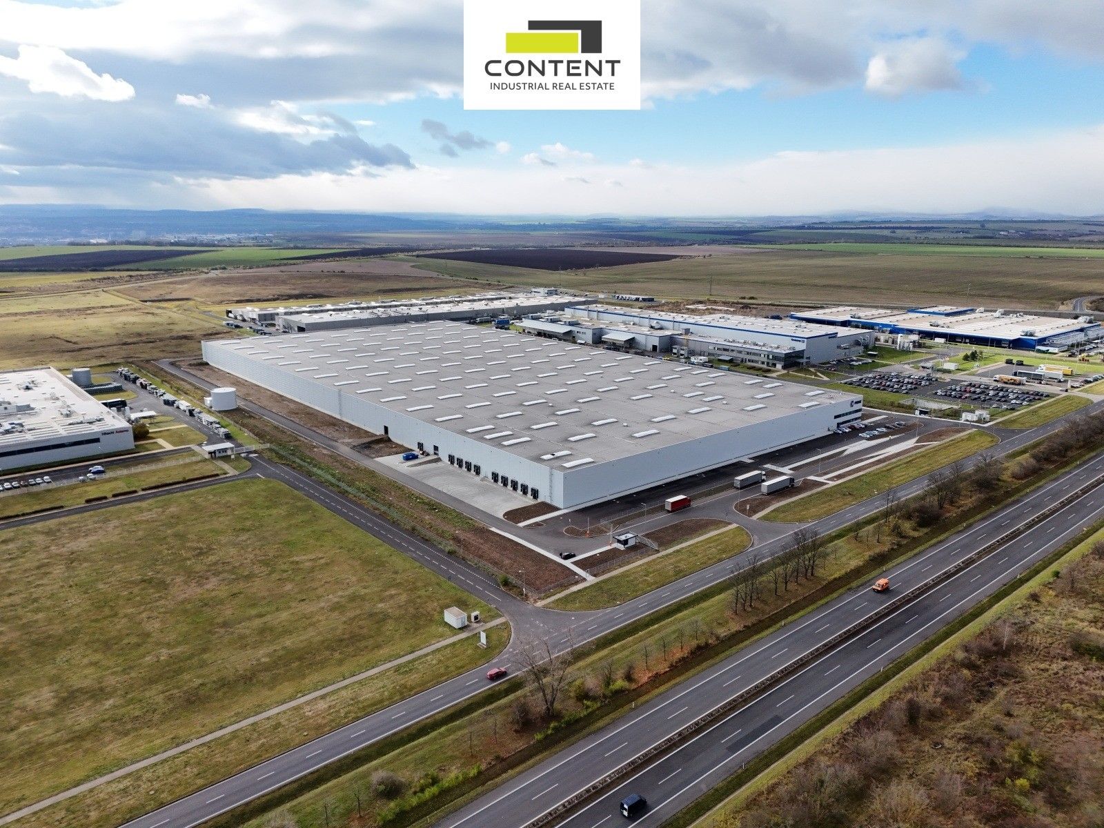Pronájem komerčního prostoru 4246 m² - foto 8