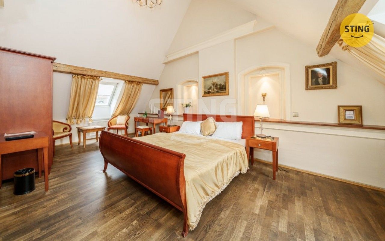 Prodej komerčního prostoru 2230 m² - foto 4