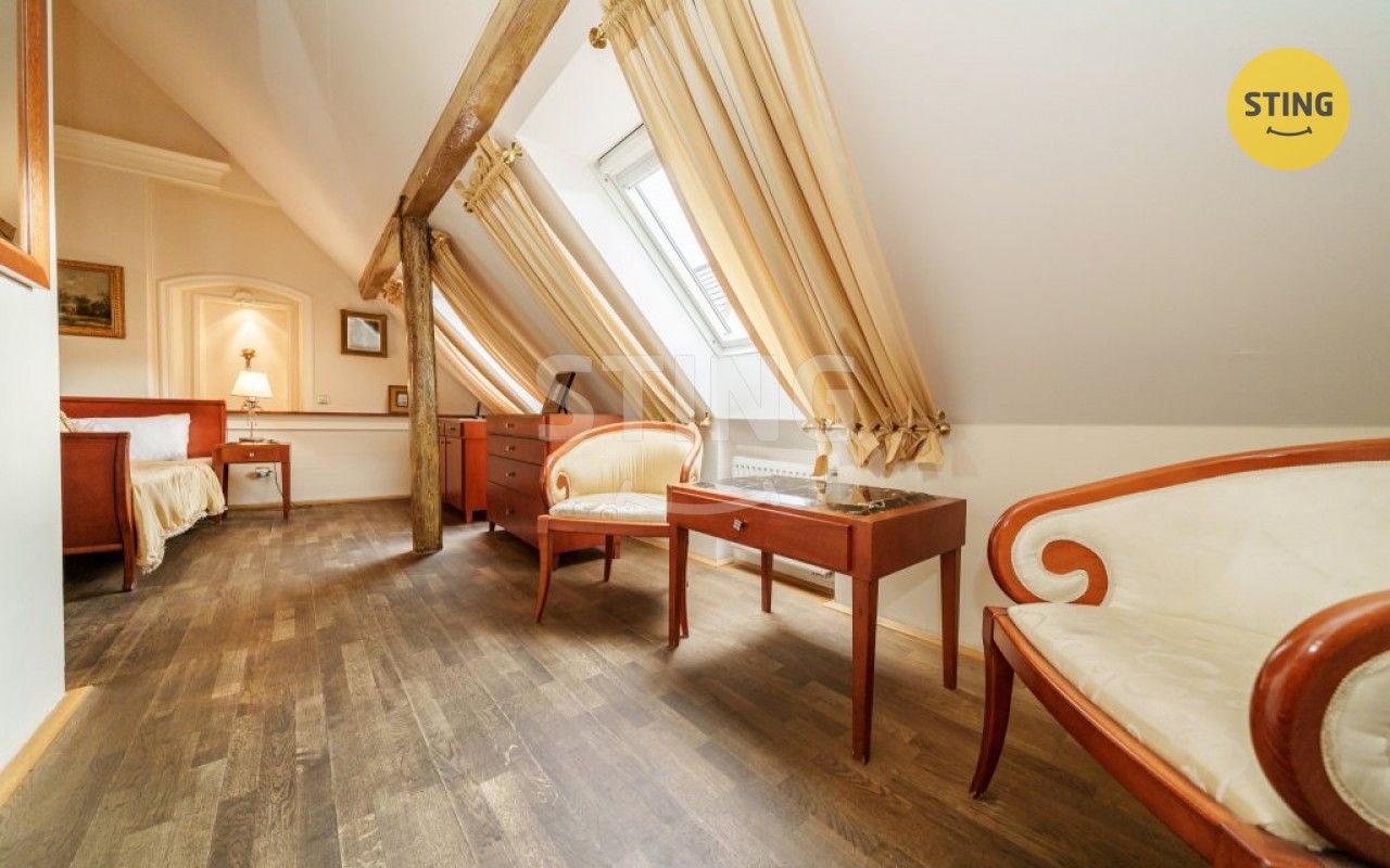 Prodej komerčního prostoru 2230 m² - foto 12