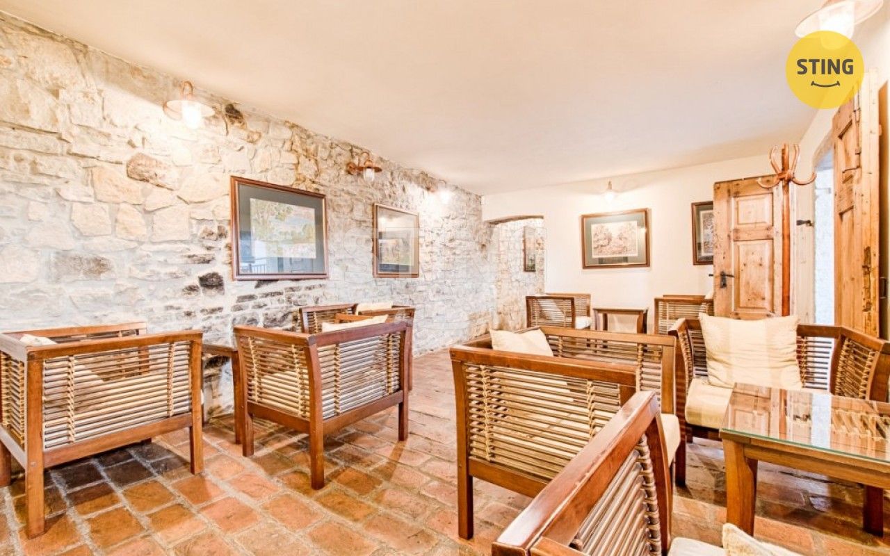 Prodej komerčního prostoru 2230 m² - foto 20