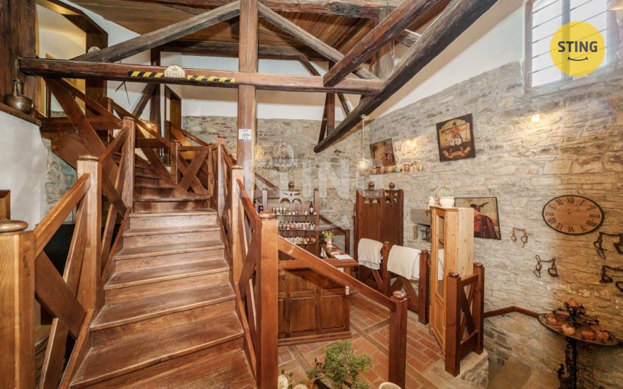 Prodej komerčního prostoru 2230 m² - foto 21