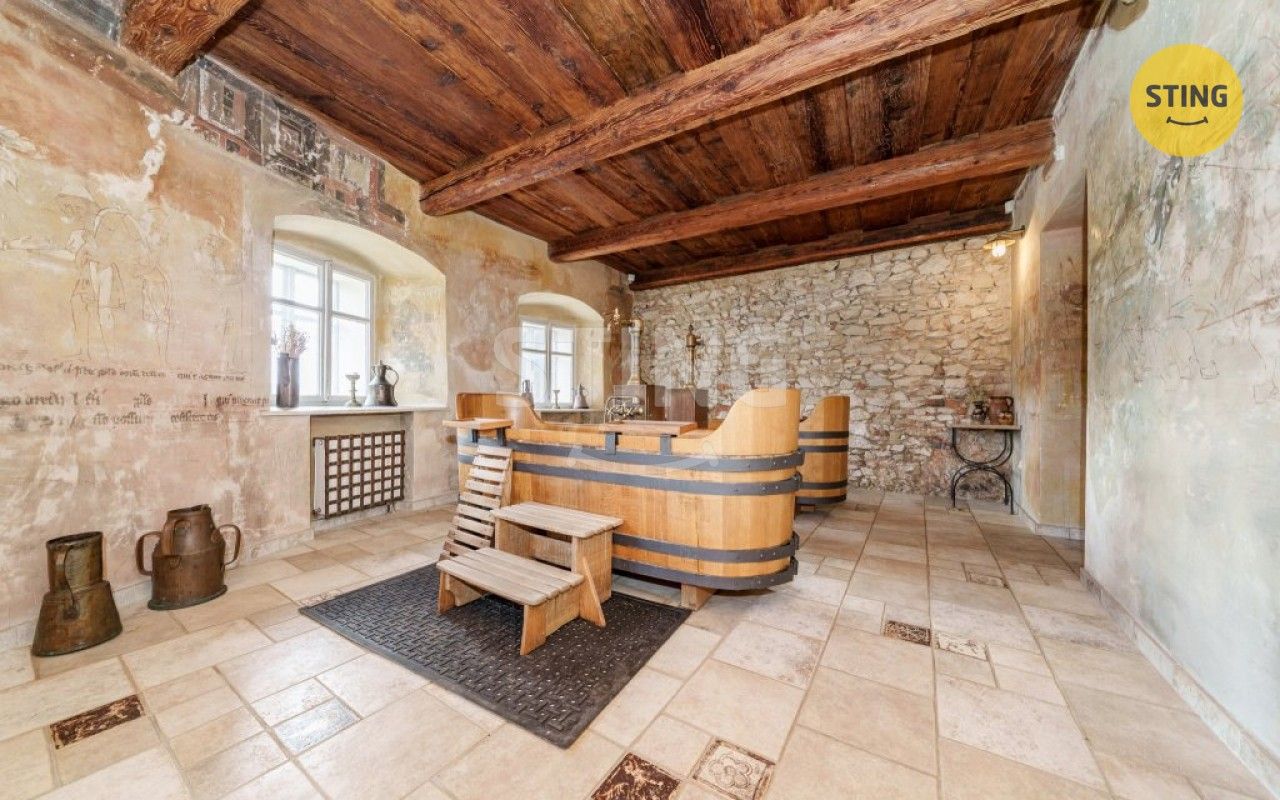 Prodej komerčního prostoru 2230 m² - foto 24