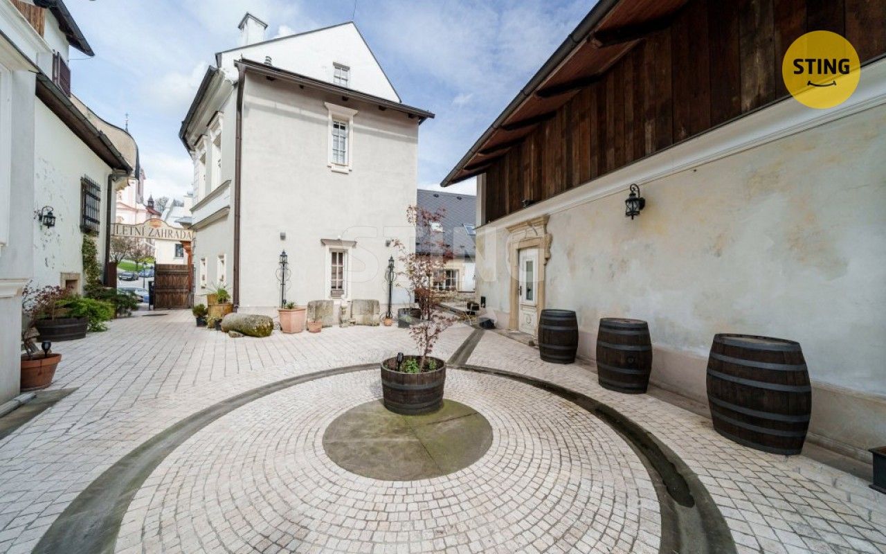 Prodej komerčního prostoru 2230 m² - foto 37