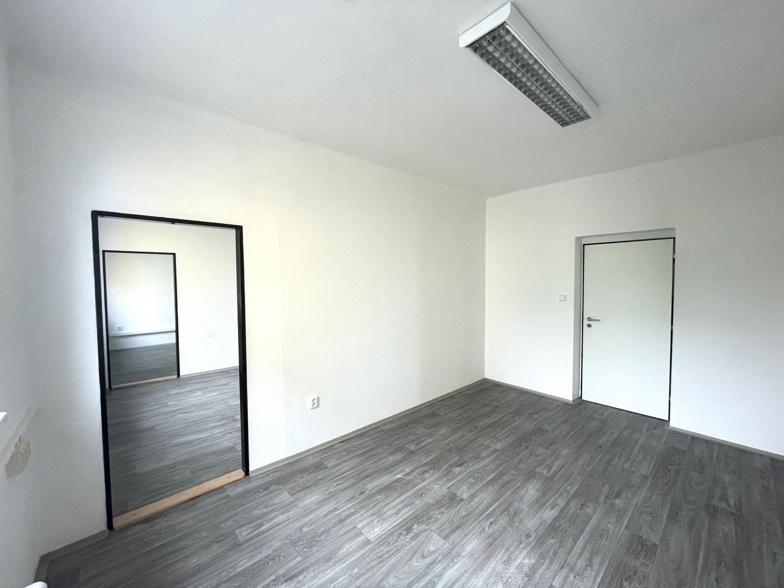 Pronájem komerčního prostoru 15 m² - foto 4
