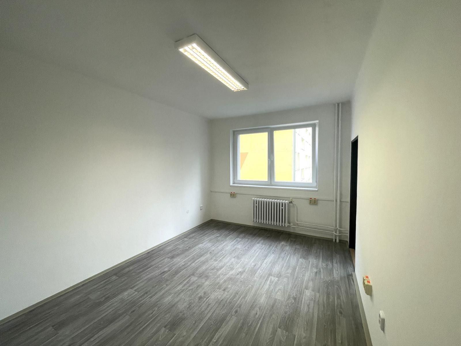 Pronájem komerčního prostoru 15 m² - foto 2