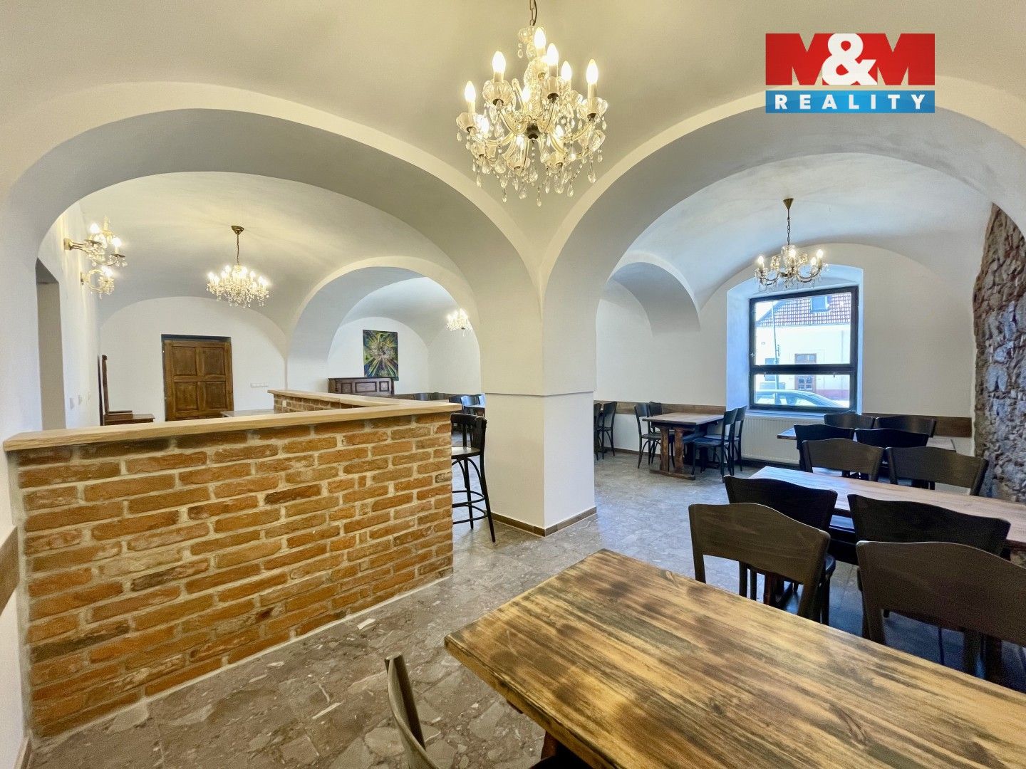 Pronájem komerčního prostoru 300 m² - foto 2