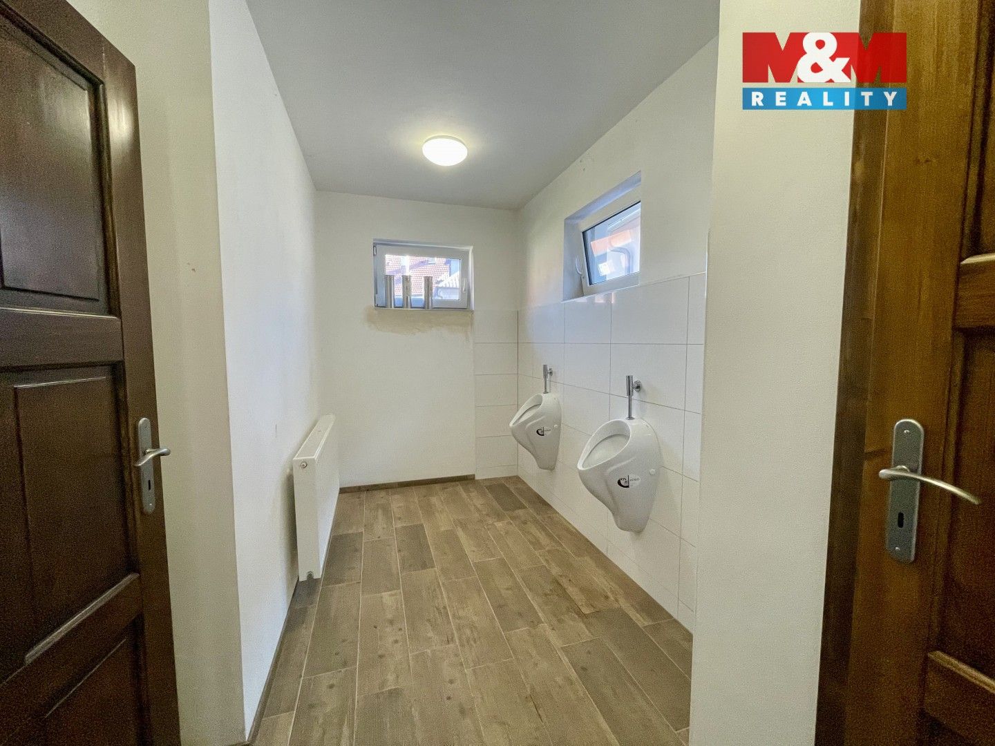 Pronájem komerčního prostoru 300 m² - foto 9