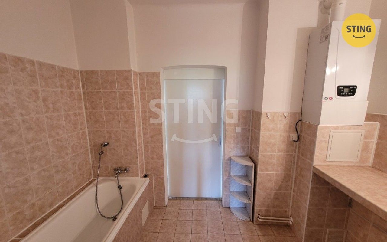 Pronájem bytu 2+kk 58 m² - foto 6