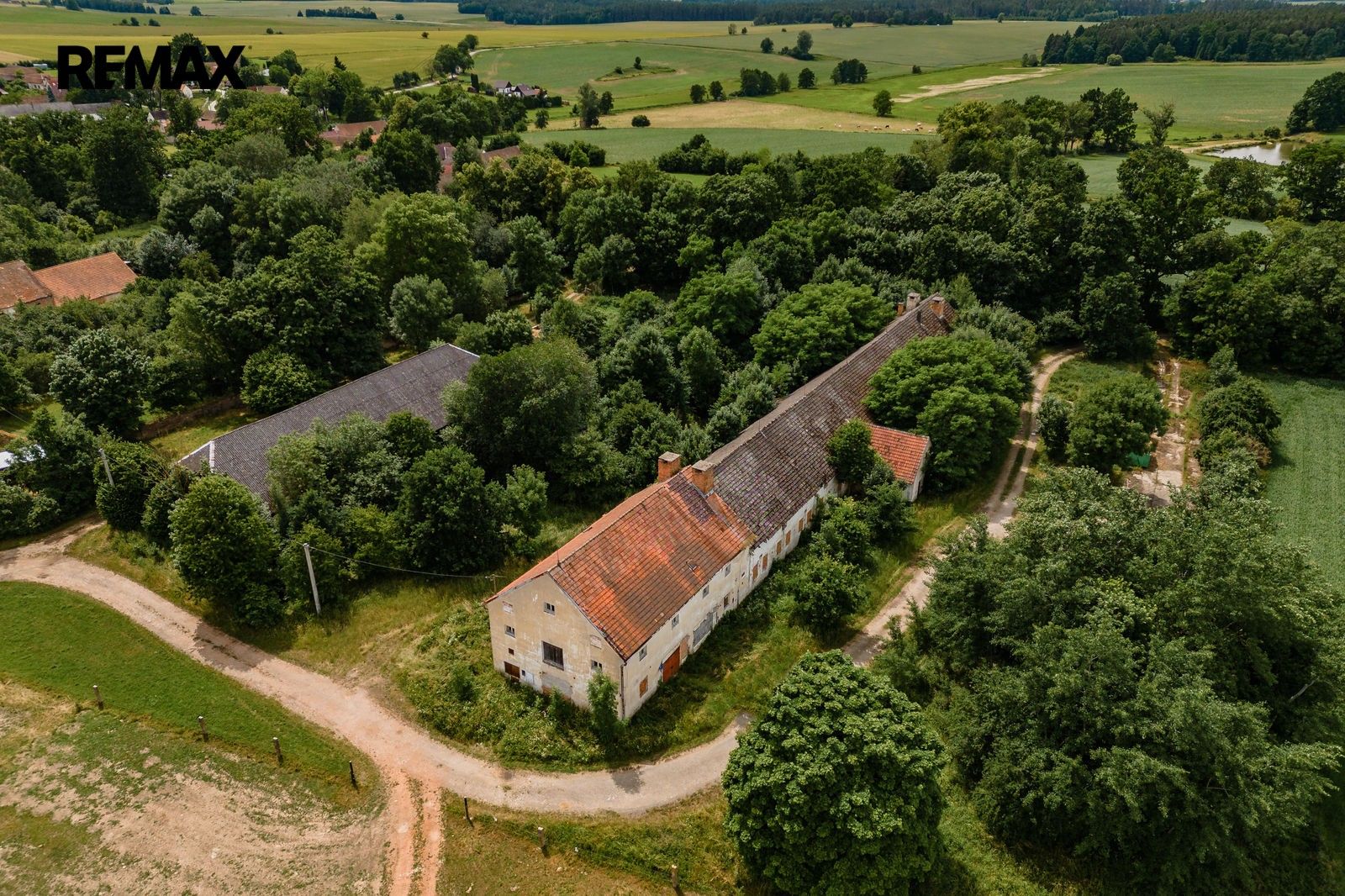 Prodej domu 830 m² - foto 1