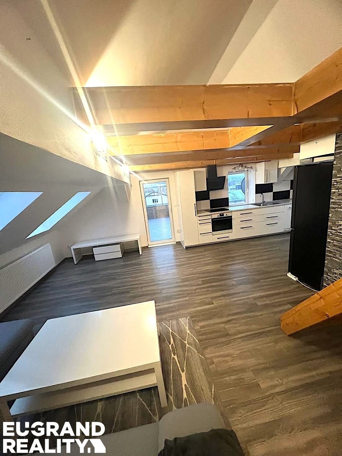 Prodej domu 700 m² - foto 6
