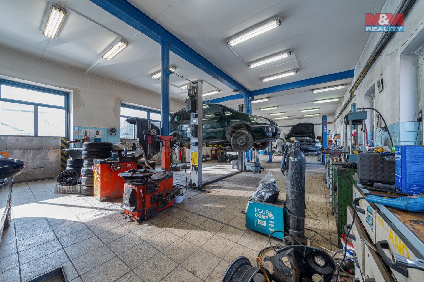 Prodej komerčního prostoru 450 m² - foto 15
