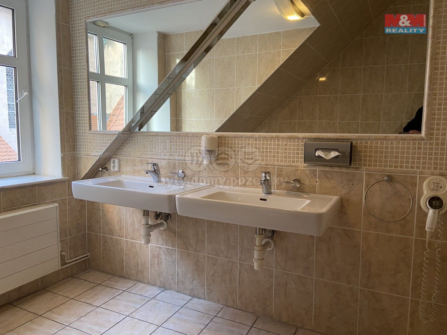 Pronájem bytu 4+kk 110 m² - foto 21