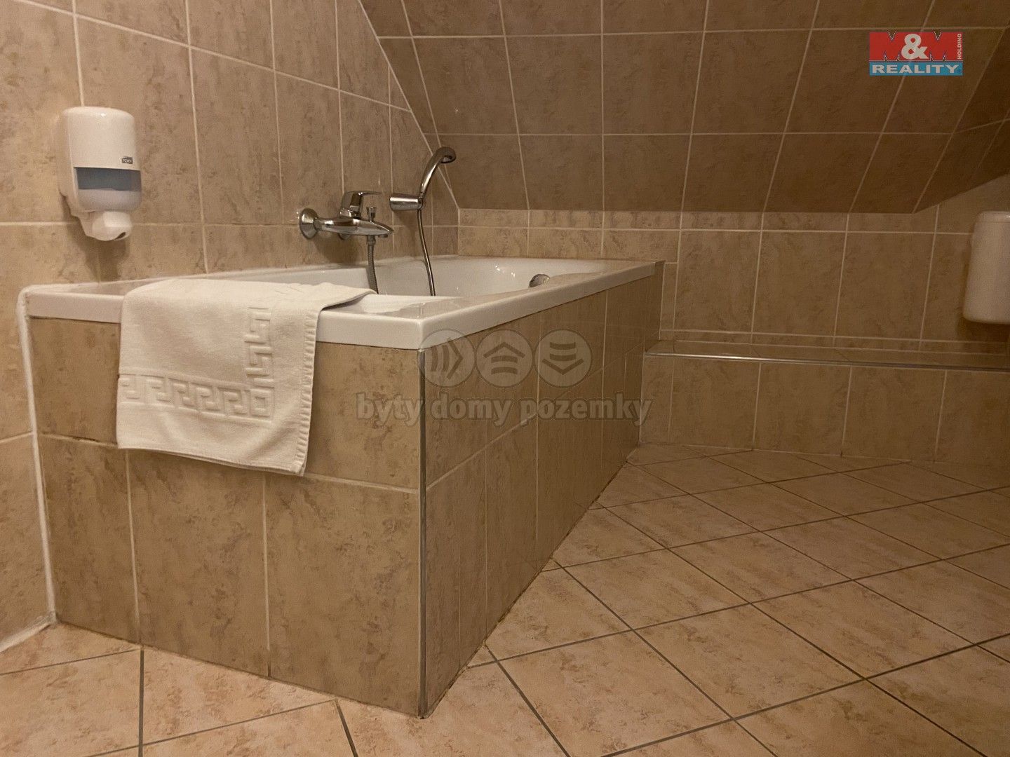 Pronájem bytu 4+kk 110 m² - foto 26