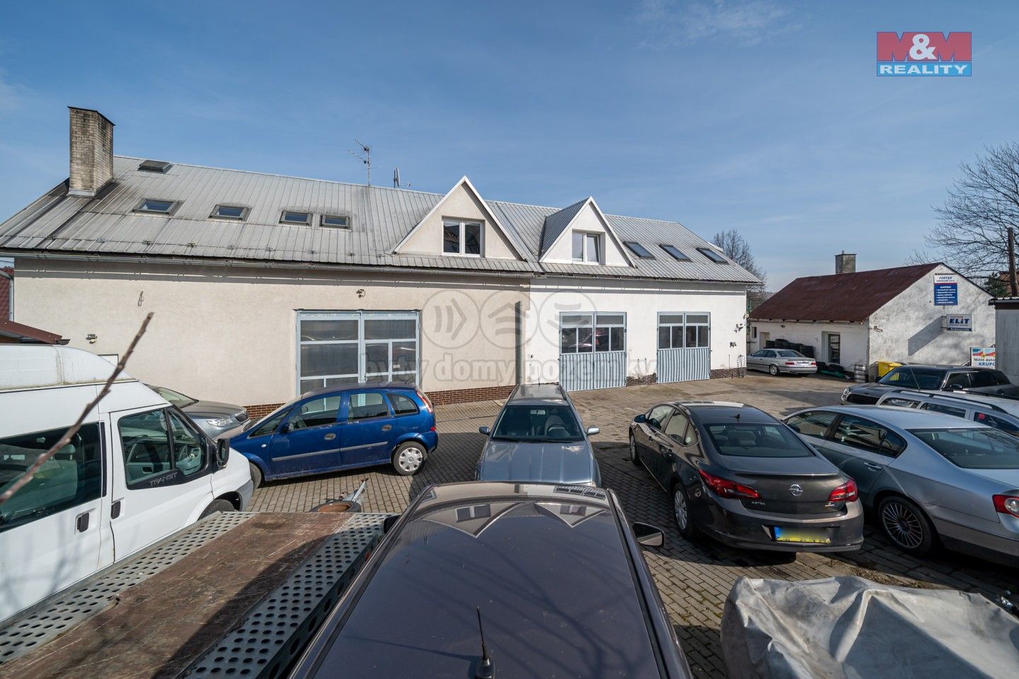 Prodej komerčního prostoru 450 m² - foto 33