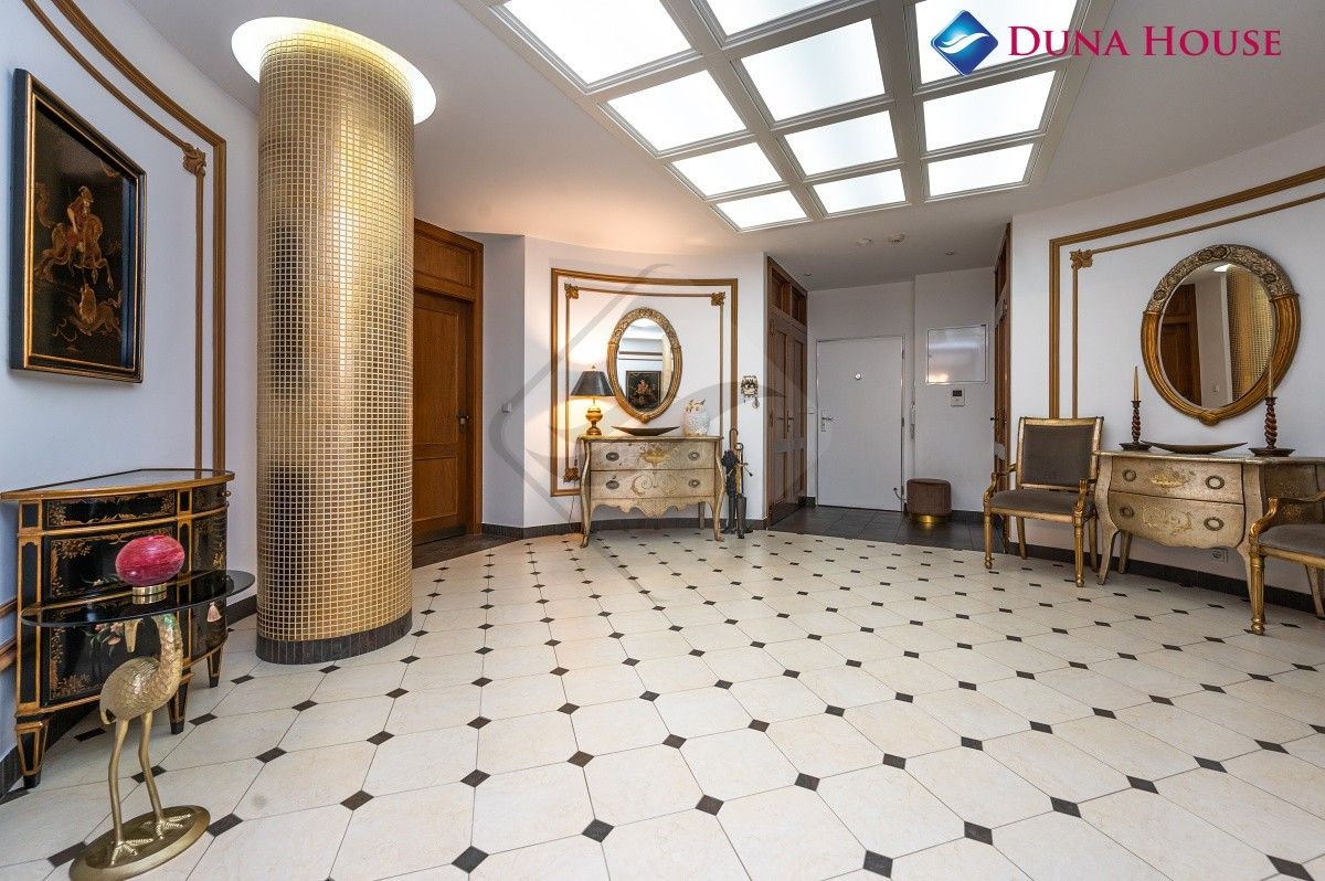 Prodej bytu 4+1 201 m² - foto 4