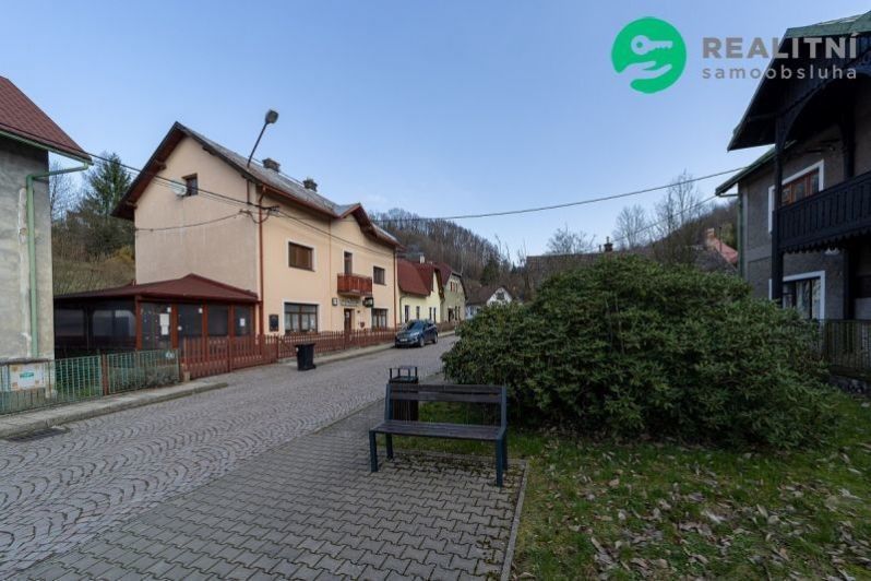 Prodej komerčního prostoru 340 m² - foto 2