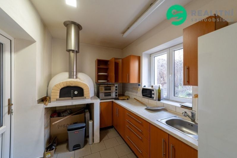 Prodej komerčního prostoru 340 m² - foto 10